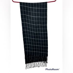 Geoffrey Beene Made In Italy Striped Scarf